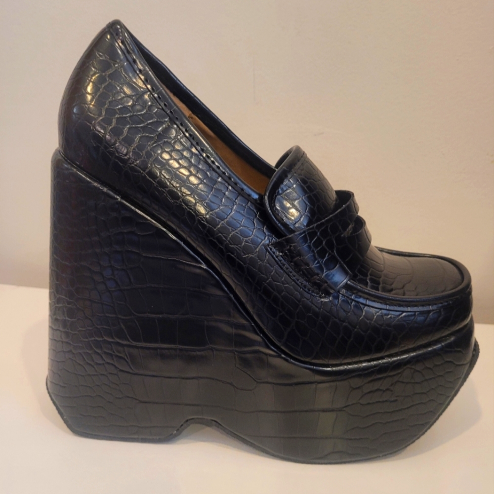 EGO "A NEW DAY" platform loafers sz9
